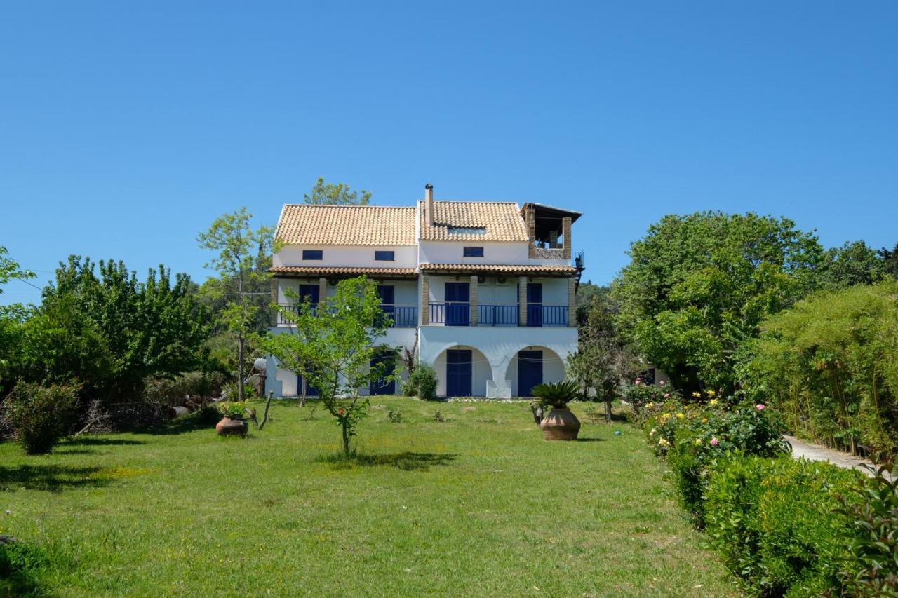 Villa Spyridoula Studios On The Beach Sidárion Exterior foto
